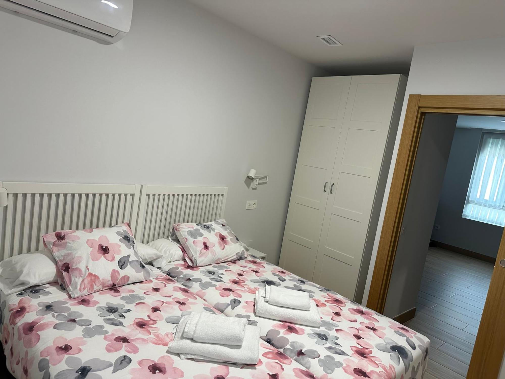Apartamentos Turisticos Santa Apolonia 62 أفيليس المظهر الخارجي الصورة